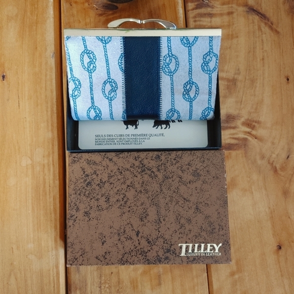 NEW Vintage Tilley women's wallet - Picture 1 of 7